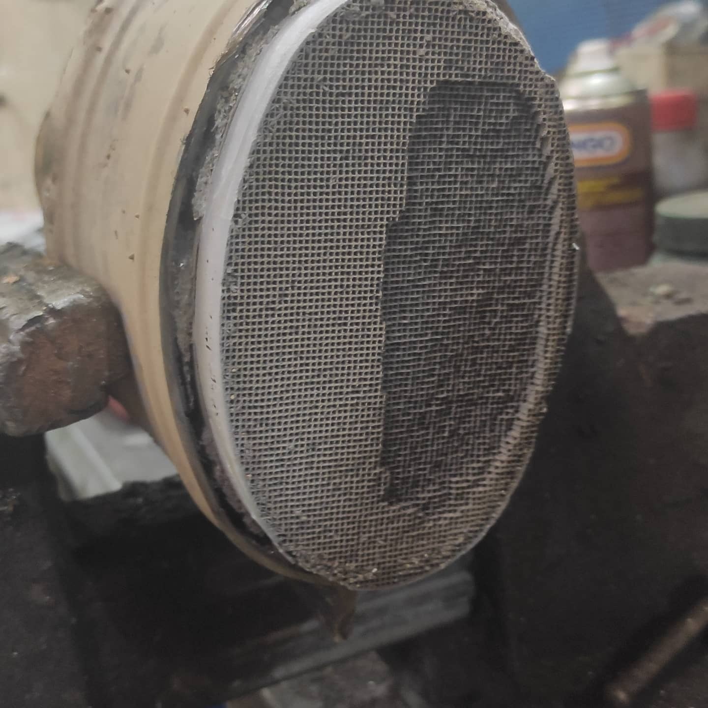 УДАЛЕНИЕ КАТАЛИЗАТОА И РЕМОНТ ВЫХЛОПНОЙ СИСТЕМЫ 